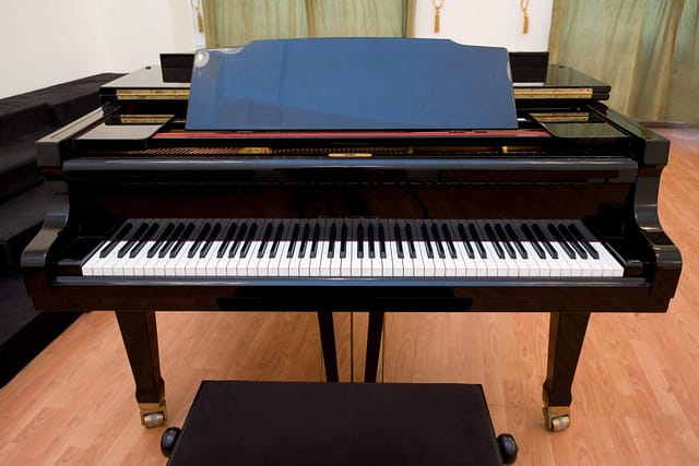 piano moving